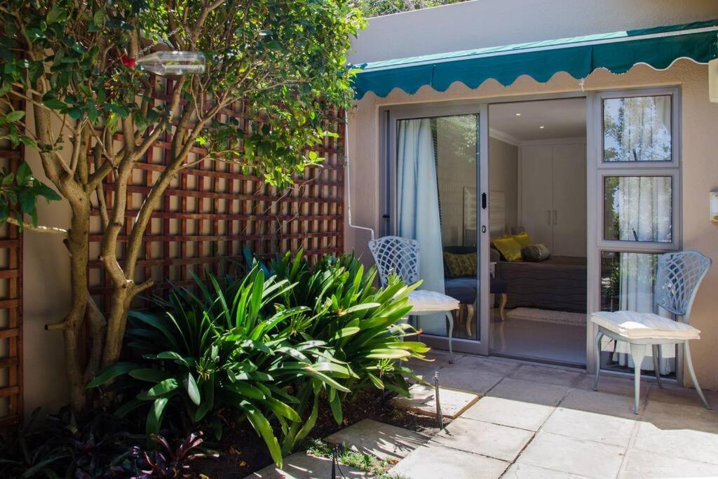 Echo Friendly Sunny Contemporary Garden Flat Apartment เคปทาวน์ ภายนอก รูปภาพ